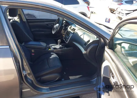 2016 Nissan Altima 2.5/2.5 S/2.5 Sl/2.5 Sr/2.5 Sv z USA, uszkodzony, nr VIN 1N4AL3AP1GC225048